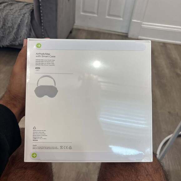 Apple AirPods Max Headphones - Space Gray (open sealed used 4-5 times) - Picture 3 of 4